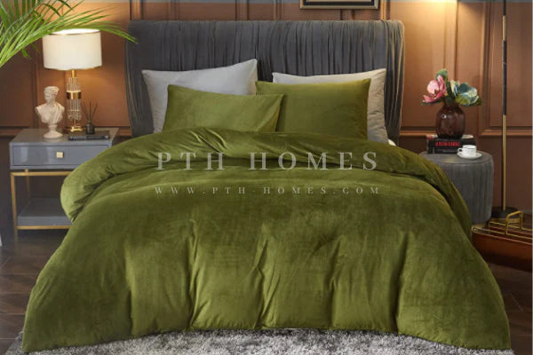 Luxurious Comfort: Embrace Elegance with PTH Homes Velvet Duvet Cover Set in Four Stunning Colors