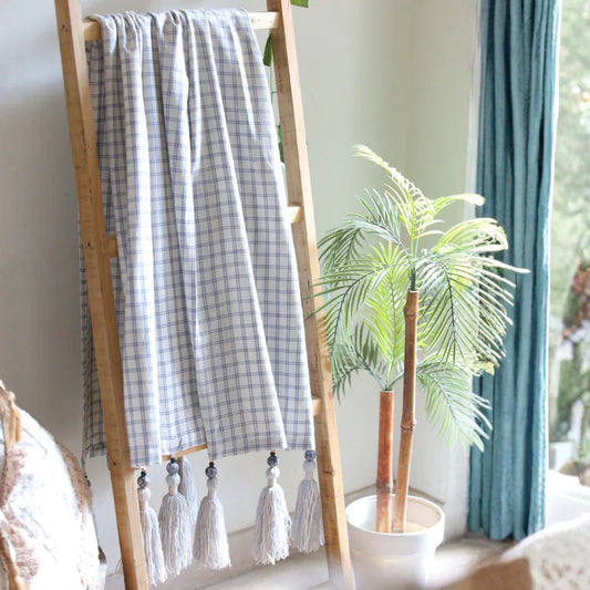 Handmade Organic - Woven Throw (Checkered): A Perfect Blend of Comfort & Craftsmanship
