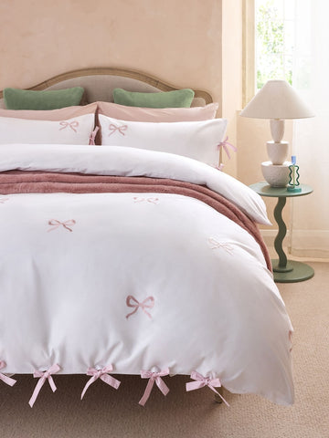 Bow Embriodered Bedding