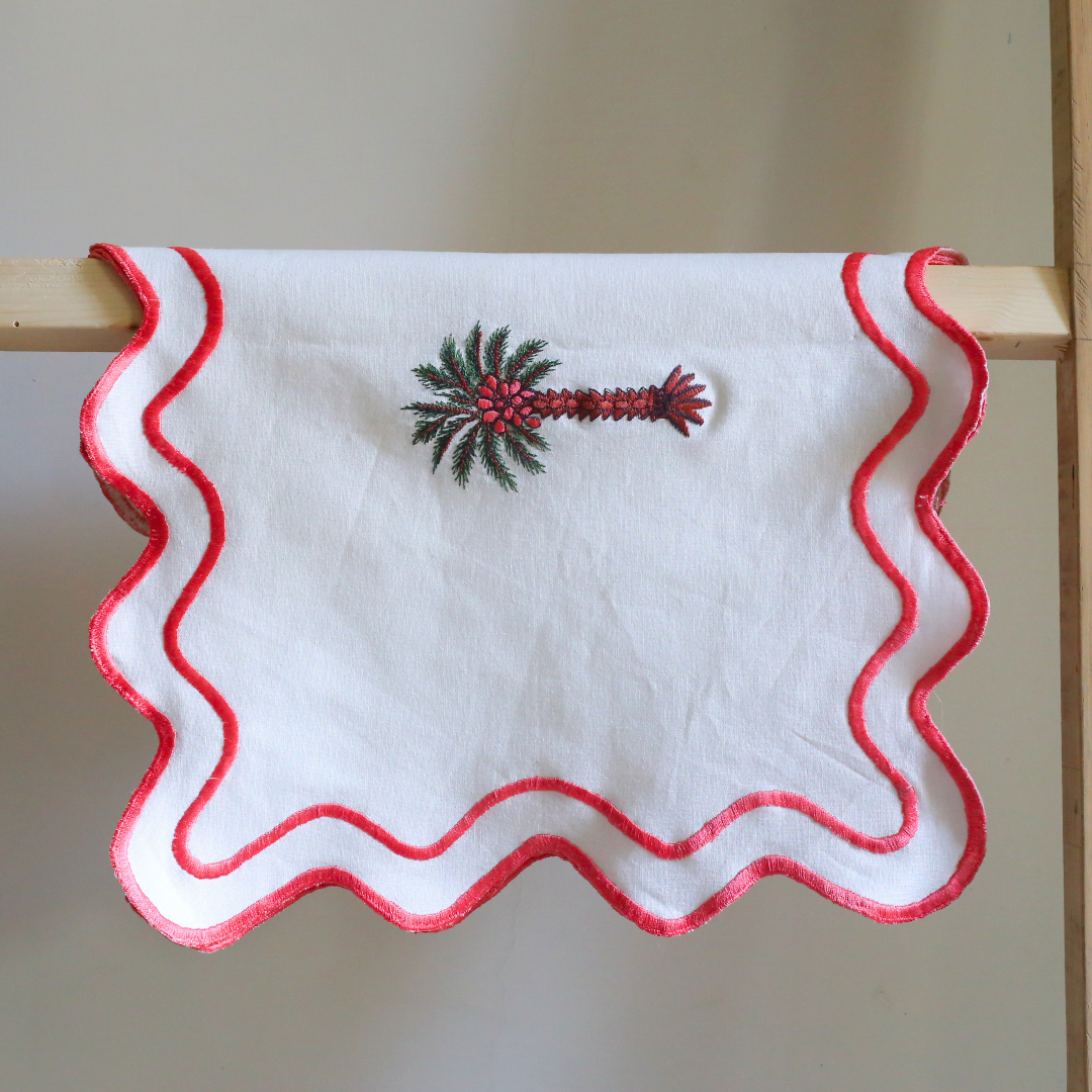 Bahama Palm - Embriodered Scalloped Tablemats
