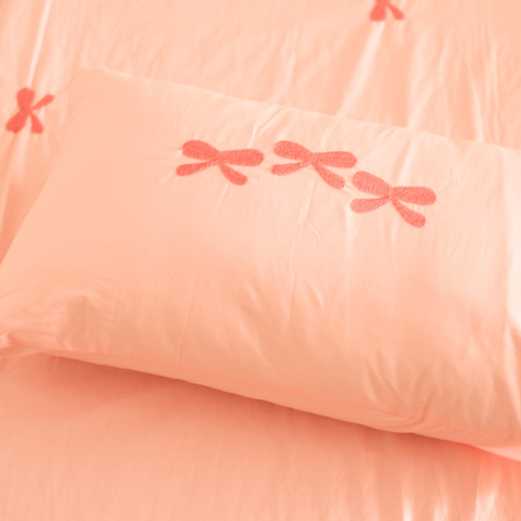 Pink Bow 🎀 - Embriodered Bedding