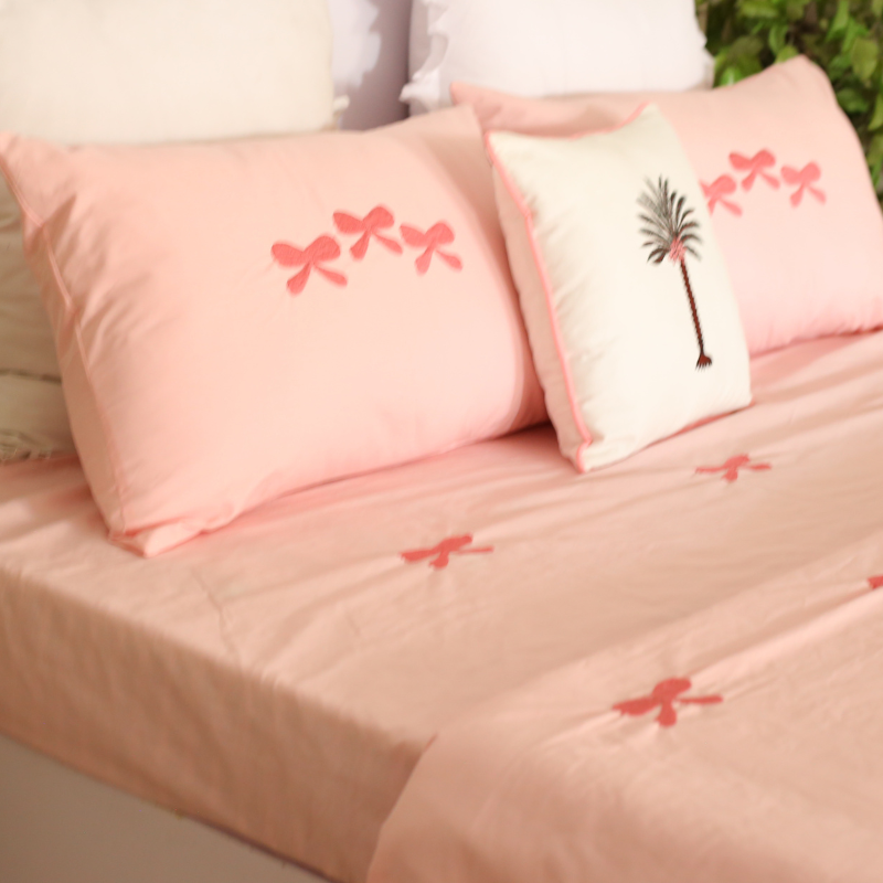 Pink Bow 🎀 - Embriodered Bedding