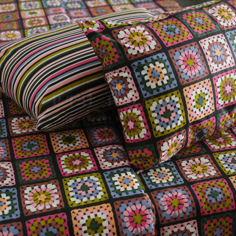 Checkered Hues || - Bedset