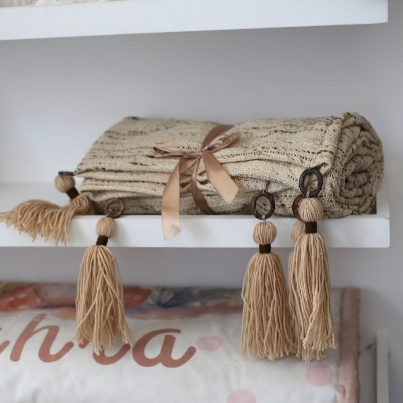 Handmade Organic - Woven Throw (|||)