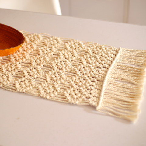 Macrame Table Runner (Hitch Knot)