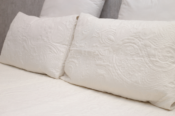 Paisley - Quilted Bedspread Set