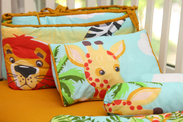 Lil Giraffe - Crib Bedding Set