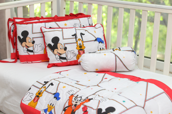 Disney - Crib Bedding Set