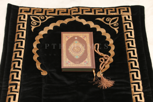 Multi-Patterned - Quilted Janamaz